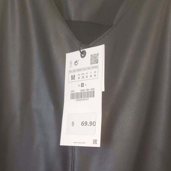 Rompers - Picture 2 of 4